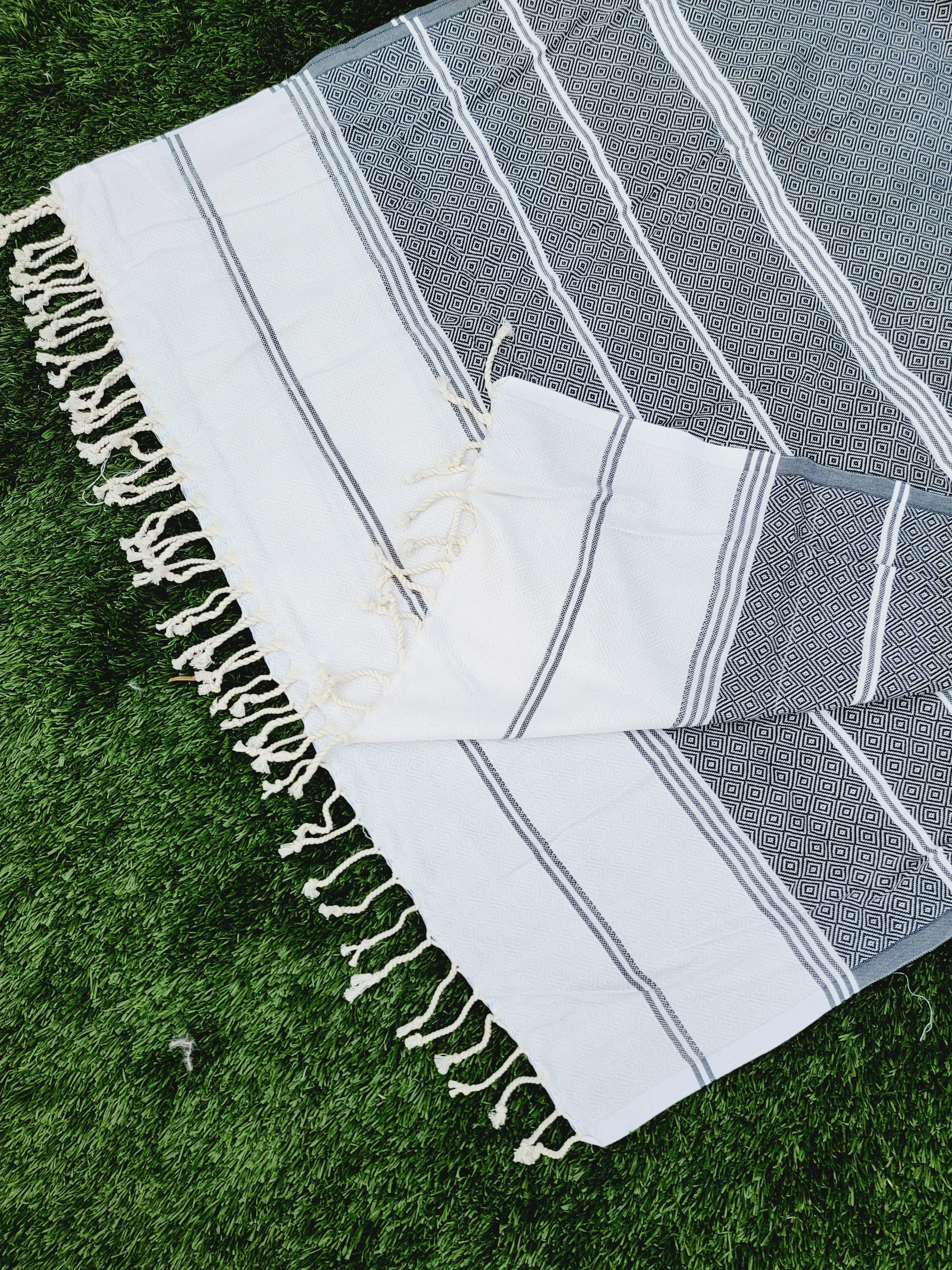 Bath / Beach Turkish Towels-Easy Carry Quick Dry Thin Towel-Black by EBRU Home