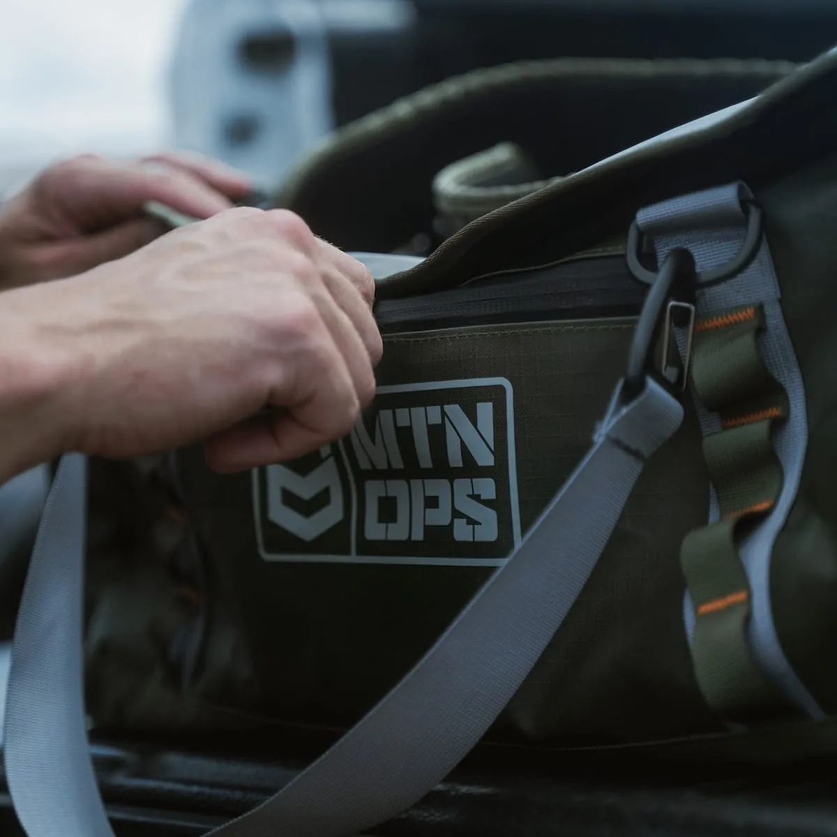 LONG HAUL DUFFEL