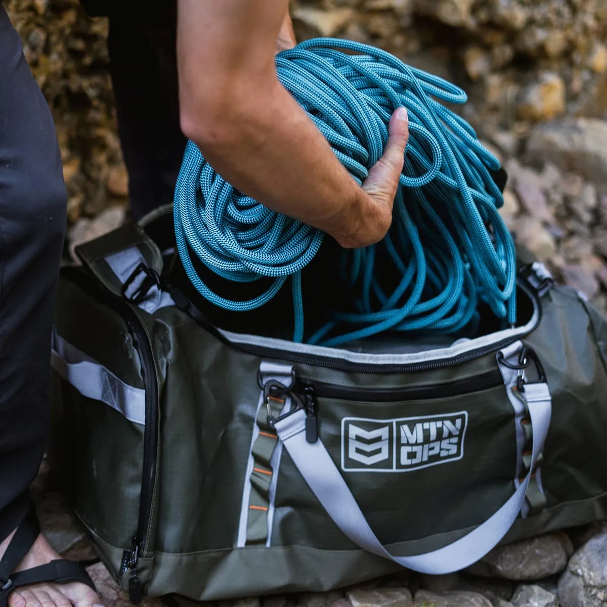 LONG HAUL DUFFEL