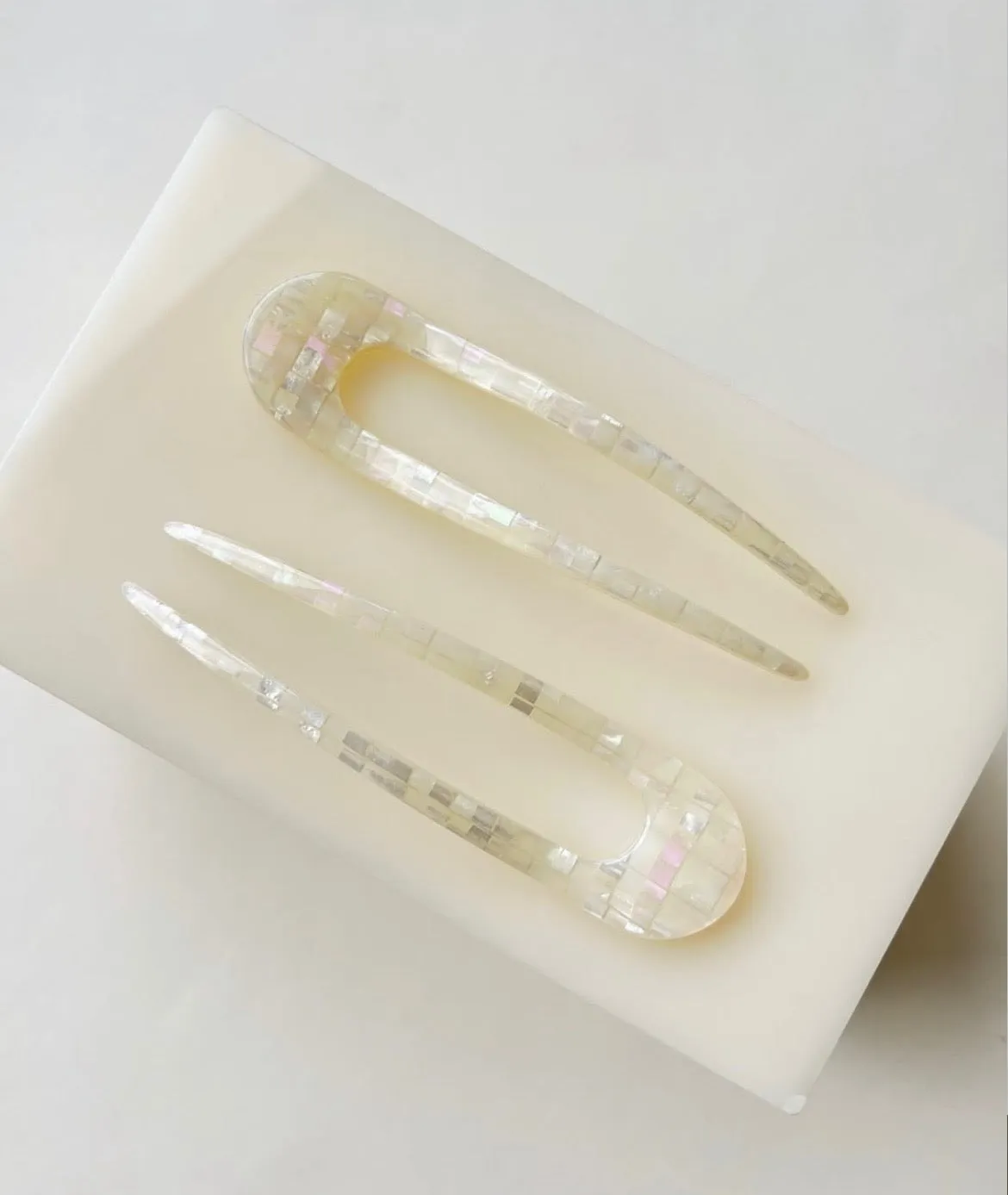 Machete Hair Pin in Opalite Shell Checker