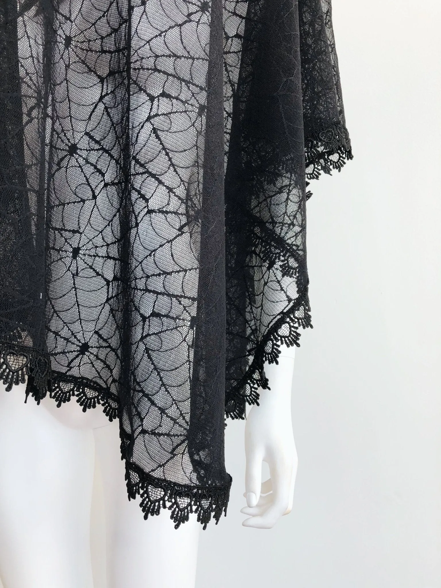 Set - Good Mourning Spiderweb Lace Veil & Goth In The Wind Hat